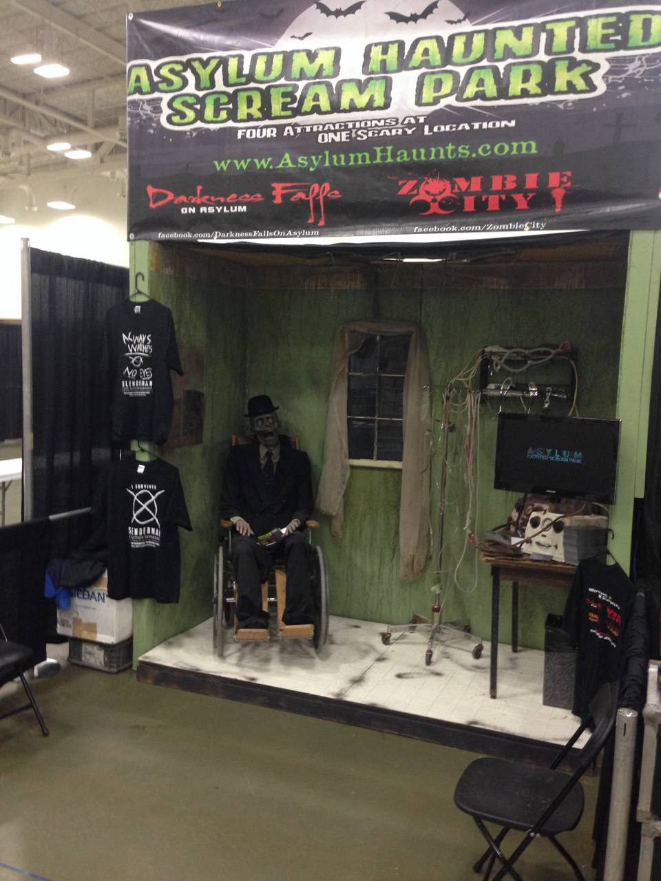 Trade show booth