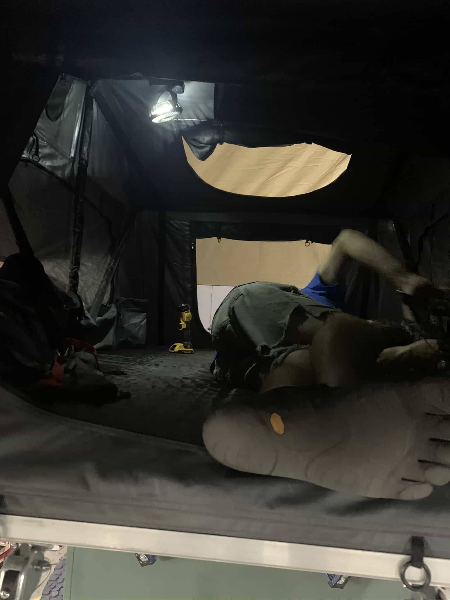 Rooftop tent