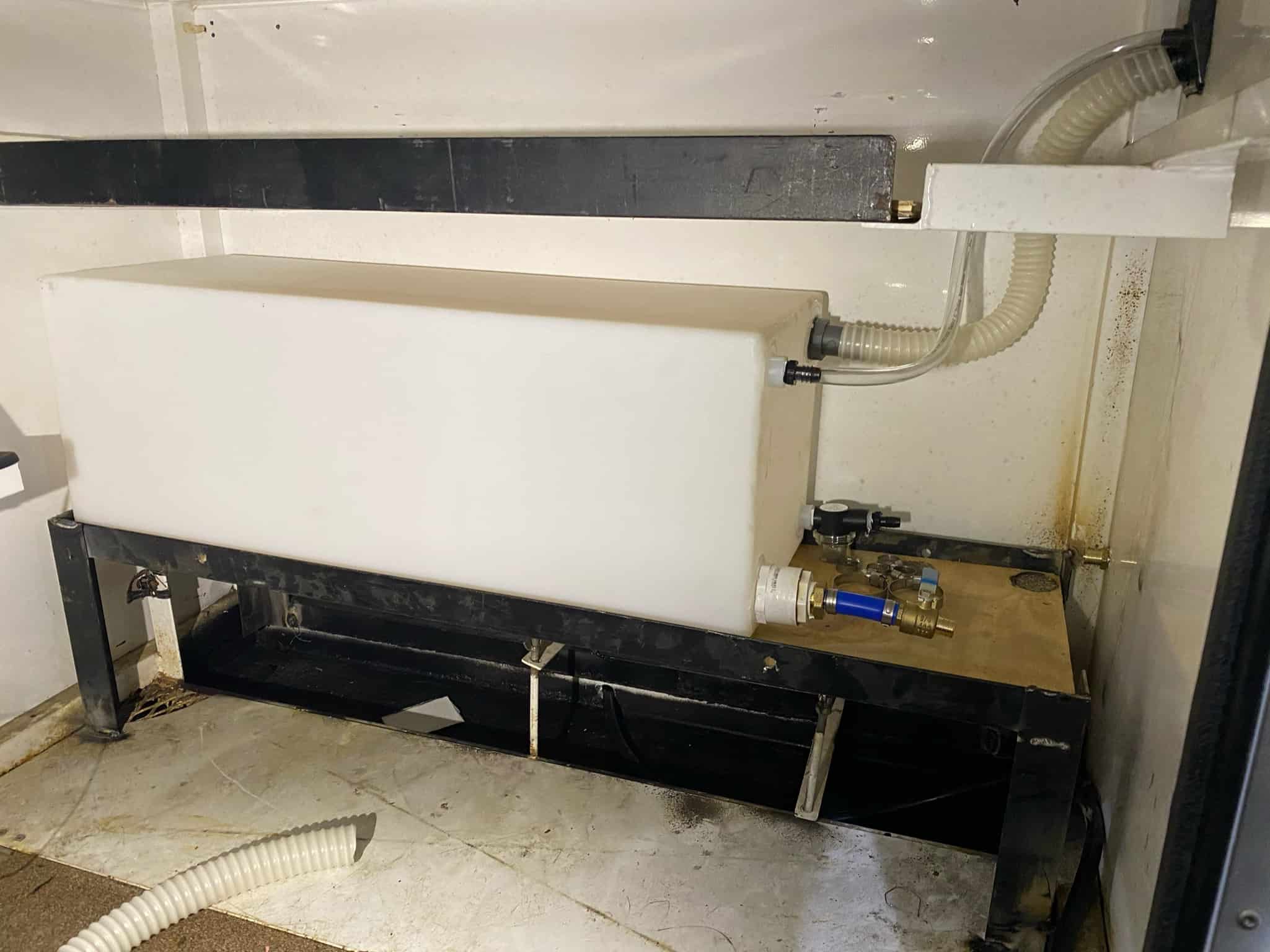 Water tank install