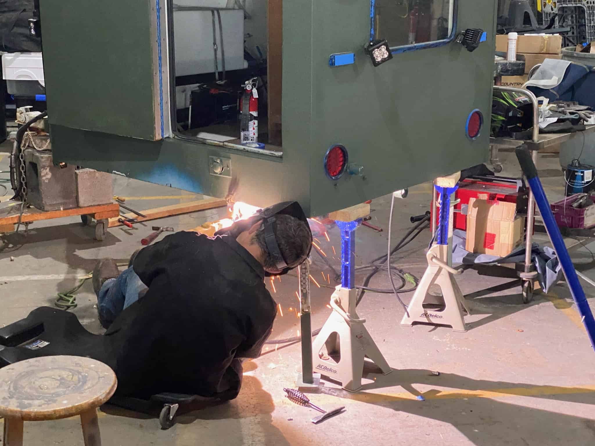 Axle and fenders